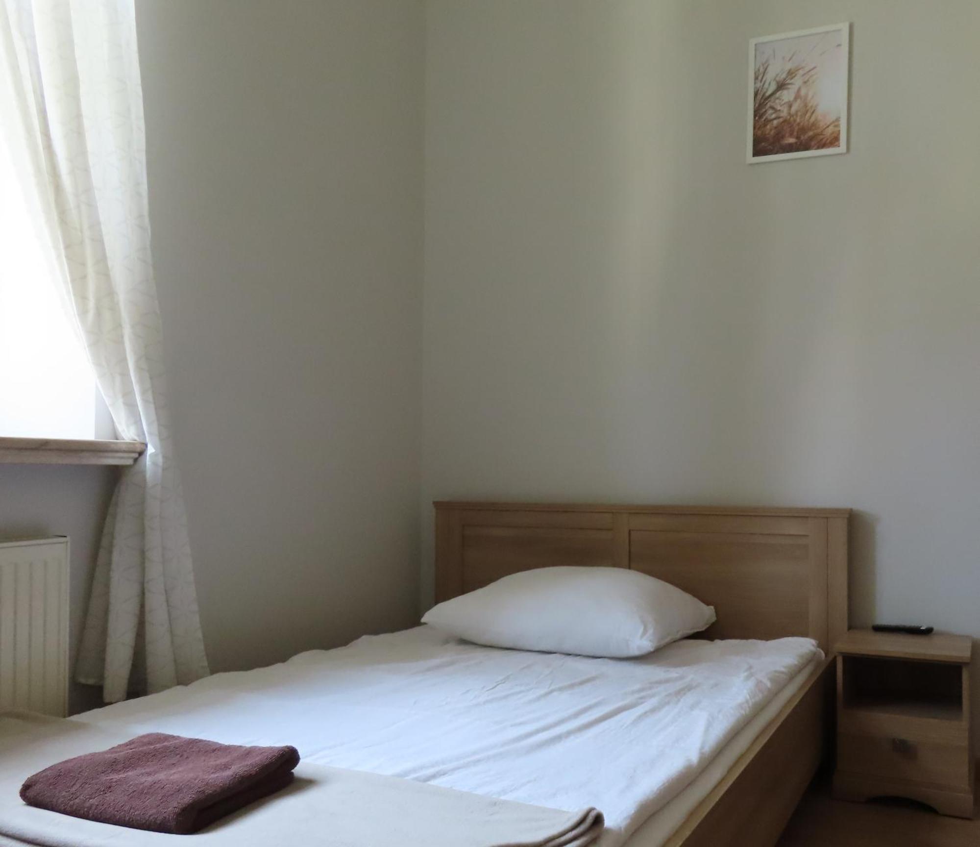 Готель Dobry Zakatek Dom Rekolekcyjny Констанцін-Єзьорна Екстер'єр фото